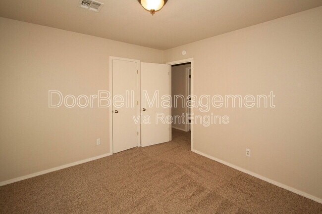 Building Photo - 9338 S 92nd E Ave