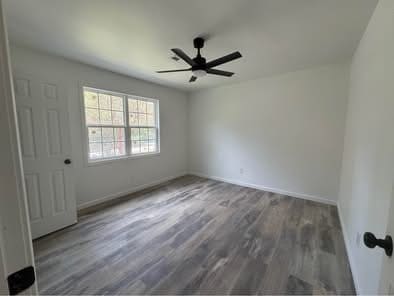 Building Photo - 914 Dooley Ave