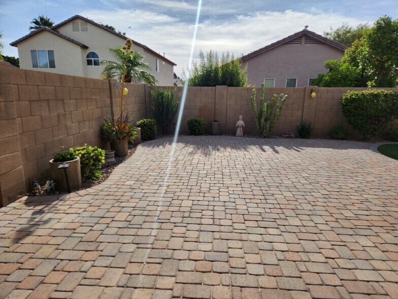 Backyard 2 - 3209 N 130th Ave