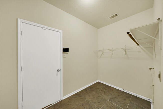 Building Photo - 20803 Fair Walnut Way