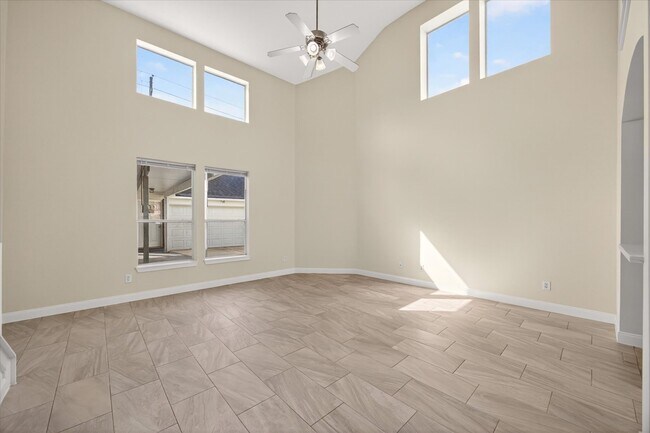 Building Photo - 20835 Cottage Cove Ln