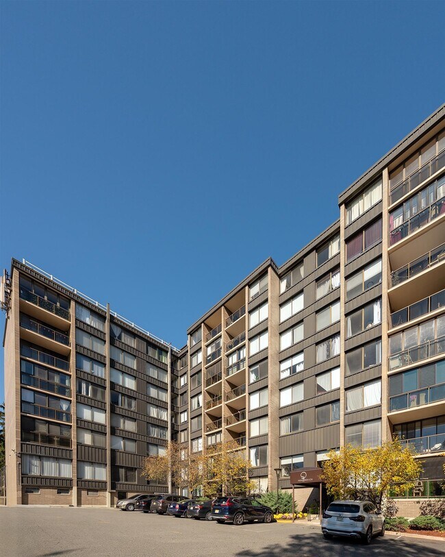 Building Photo - 9060 Palisade Ave