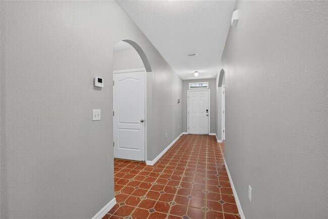 Building Photo - 16441 Treasure Point Dr