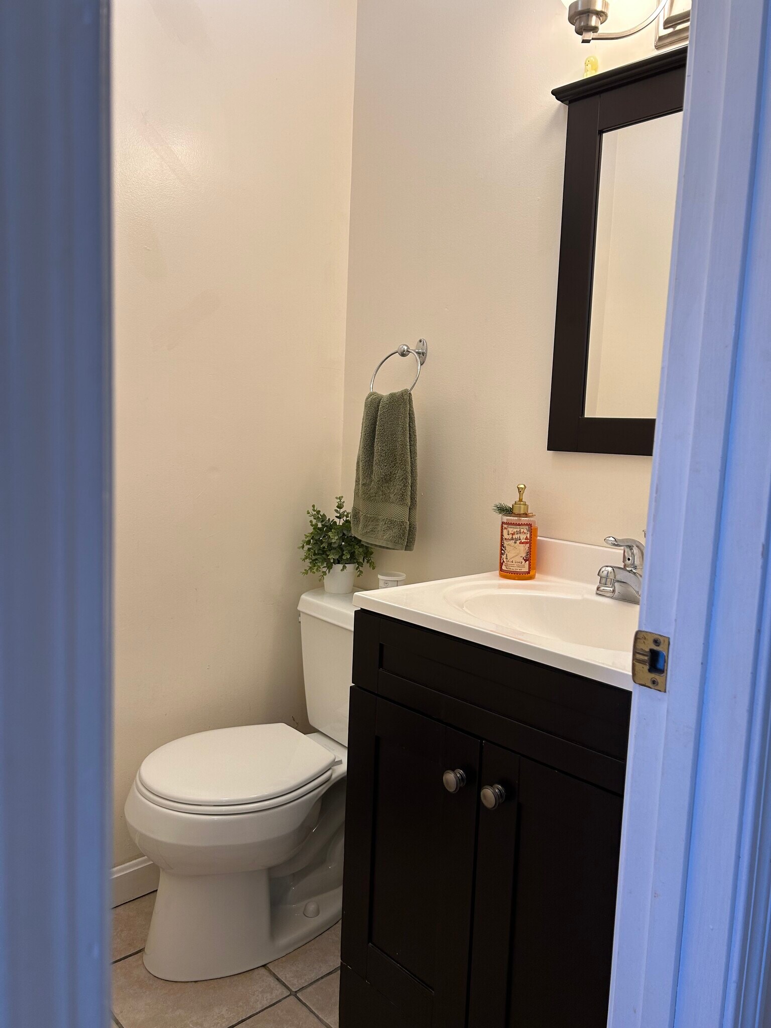 Building Photo - 33 Delle Ave