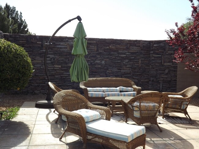 Building Photo - **WONDERFUL SINGLE STORY HOME IN GUARD GATED "ANTHEM COUNTRY CLUB!!"