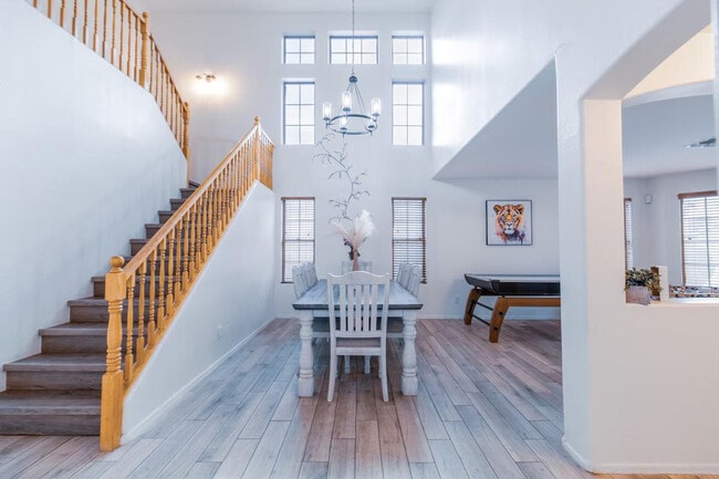 Building Photo - 1550 N Desert Willow St