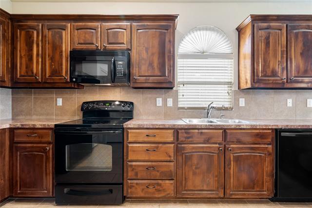 Building Photo - 3124 Buckthorn Ln