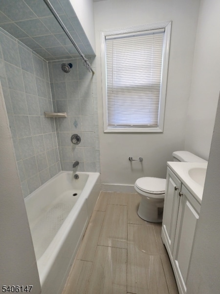 Building Photo - 9 Lois Pl