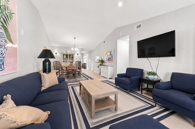 Building Photo - 15234 Lakes of Delray Blvd