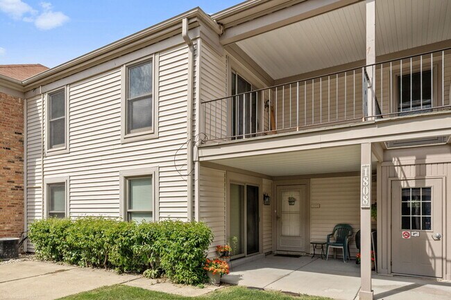 Building Photo - 1808 Fayette Walk