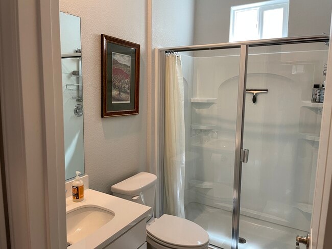 Building Photo - 8665 Mahonia Dr