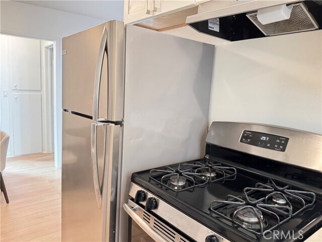 Building Photo - 251 N Oakland Ave