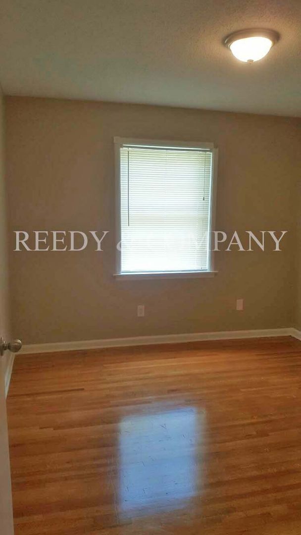 Building Photo - 5227 Marynelle St