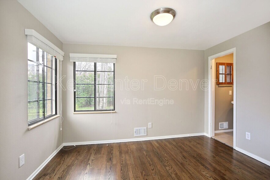 Building Photo - 4105 Pierce St