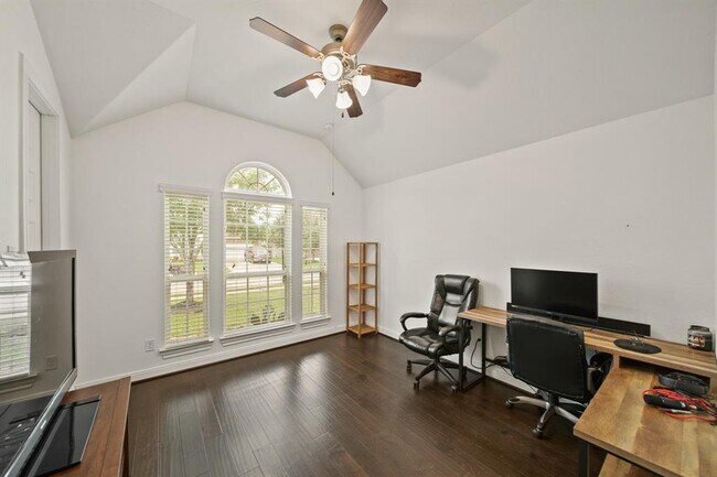 Building Photo - 7413 Woodward Springs Dr