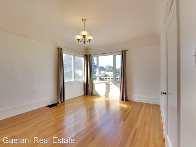 Building Photo - 4 br, 2 bath House - 107 Granville Way (12...