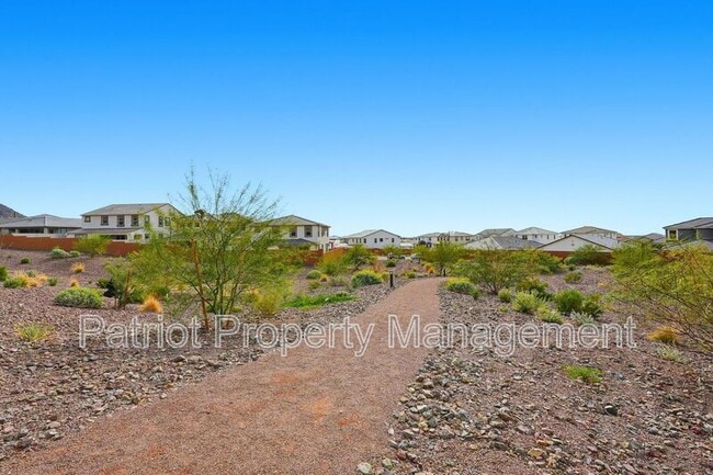 Building Photo - 6922 W Buckhorn Trail