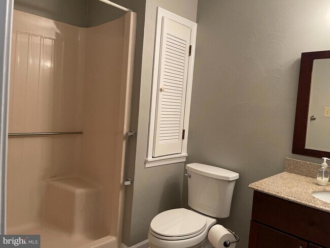 Building Photo - 167 Hunters Trail