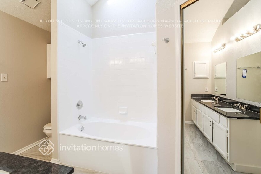 Building Photo - 948 Sylvan Creek Dr