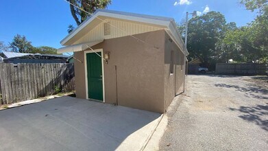 Building Photo - Small & Quaint Studio Tiny Home!! Fully Tiled with Carport!!