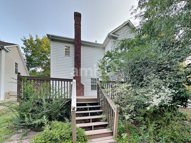 Building Photo - 13324 Damson Dr