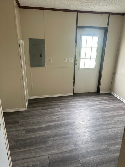 Building Photo - 214 Troy View Dr