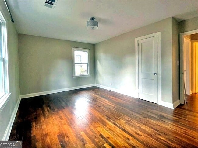 Building Photo - 1449 Lynford Dr SW