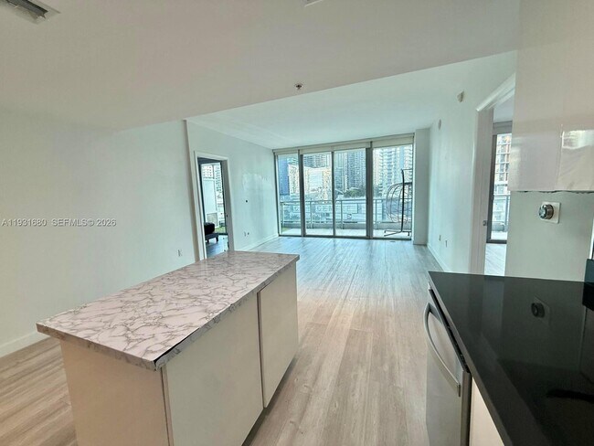 Building Photo - 92 SW 3rd St