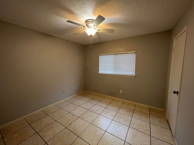 Building Photo - CUTE ONE STORY IN LONGS CREEK***3 BEDROOM ...