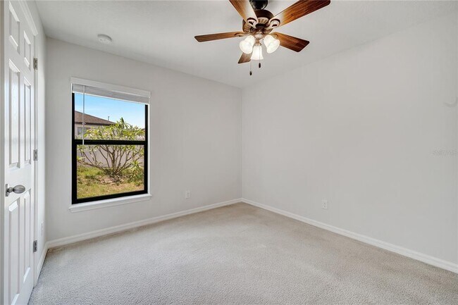 Building Photo - 330 Pheasant Dr