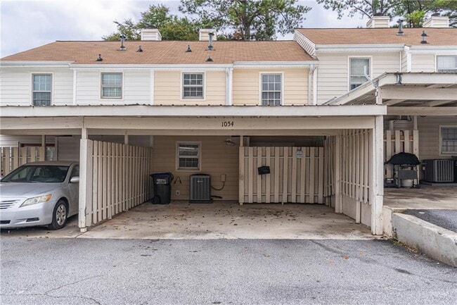 Building Photo - 1054 Old Holcomb Bridge Rd