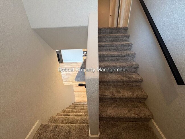 Building Photo - 1320 Thompson St