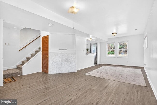 Building Photo - 1118 Sterling Ave