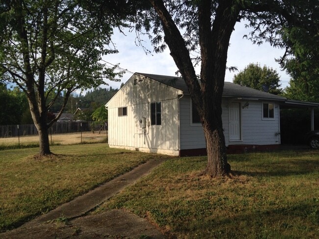 Primary Photo - ~Cute One Bedroom House~