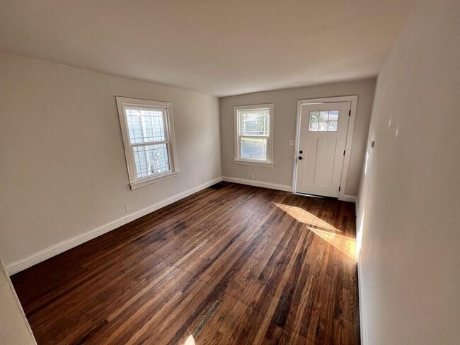 Building Photo - 407 N 42nd St