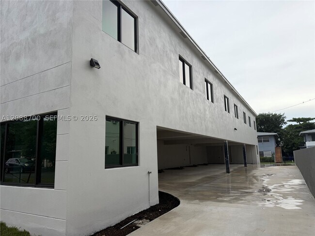 Building Photo - 6480 NE 1st Pl