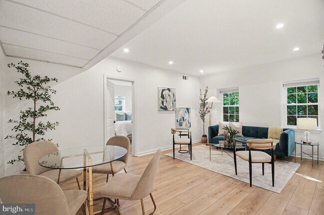 Building Photo - 2007 Key Blvd