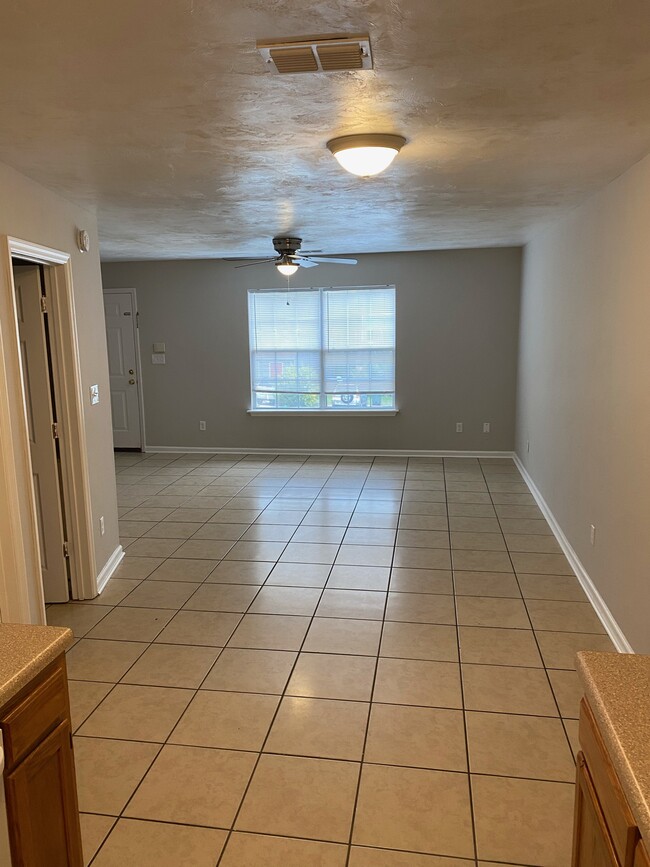 Building Photo - 2446 Talco Hills Dr
