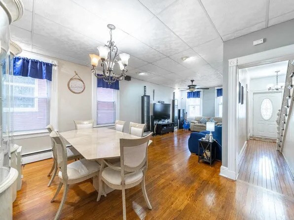 Building Photo - Stunning 2-Bed, 2-Bath Condo for rent