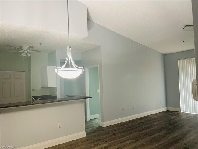 Building Photo - 1205 Reserve Way