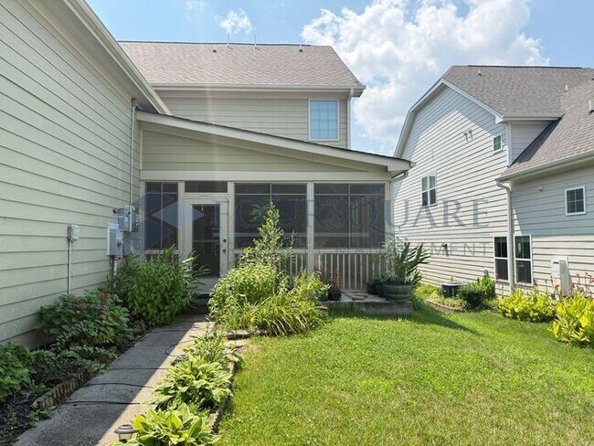 Building Photo - Beautiful 4-Bedroom Home Screened Porch & Bonus Room – Minutes from RTP, Shopping & Dining , Comm...