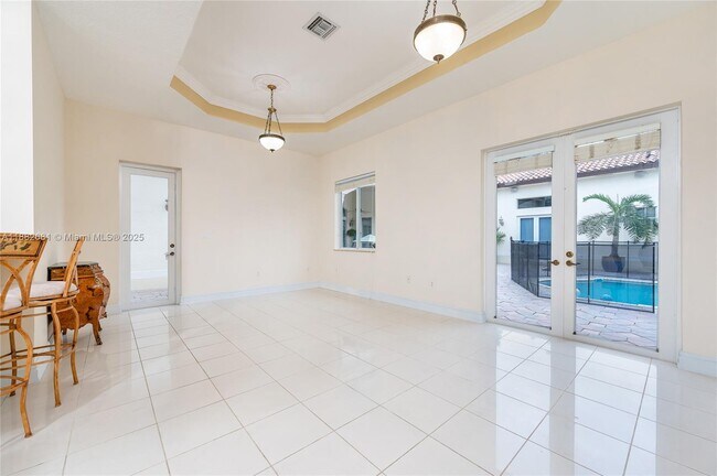 Building Photo - 9981 SW 70th St