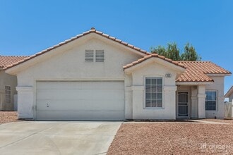 Building Photo - 523 Landra Ln