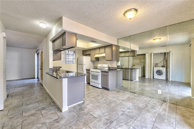 Building Photo - 221 N Lamb Blvd