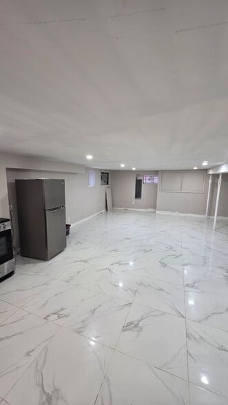 Building Photo - 220 Brighton 1st Ct