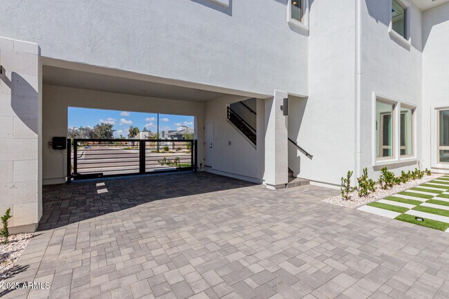 Building Photo - 12417 N 93rd Way
