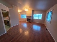 Building Photo - 18660 Kings Point Cir