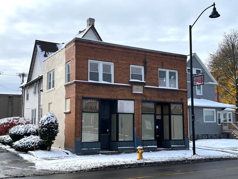 Exterior - 1159 E Main St