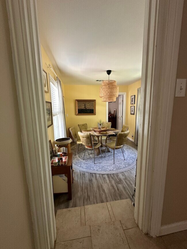 Building Photo - 849 N Third St