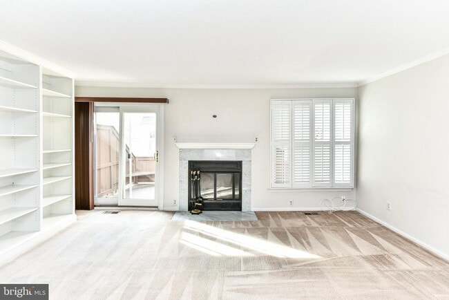 Building Photo - 21 Fendall Ave